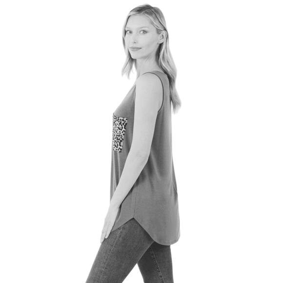 Medium Zenana Leopard Print Pocket Tank Top in Almond Orange - Picture 2 of 13